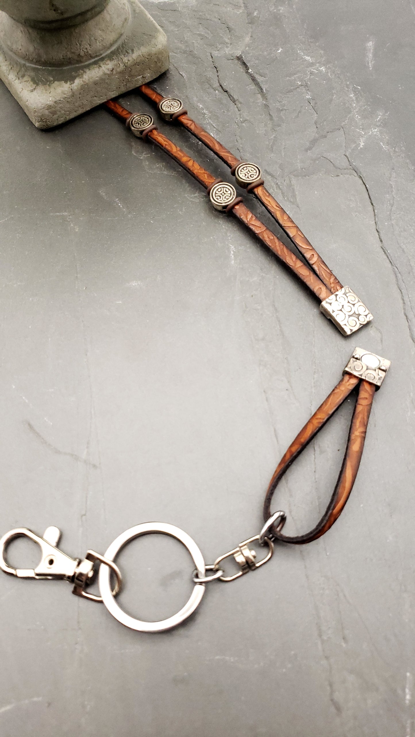 Flat Leather Detach Lanyard